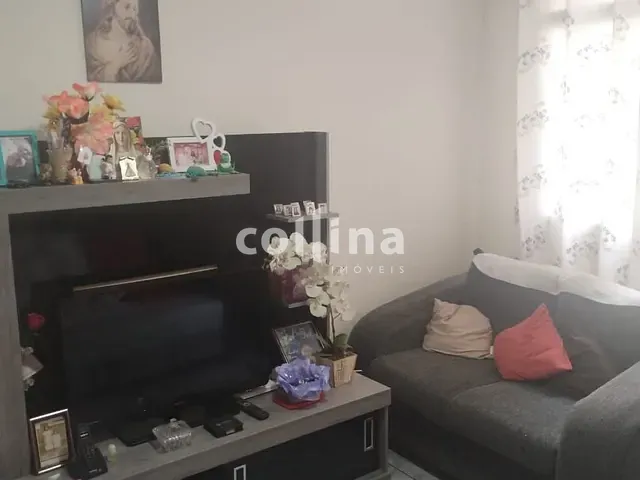 Apartamento com 48m² 2 quartos e 1 banheiro, à venda, no bairro Jardim Maria Beatriz em Carapicuíba