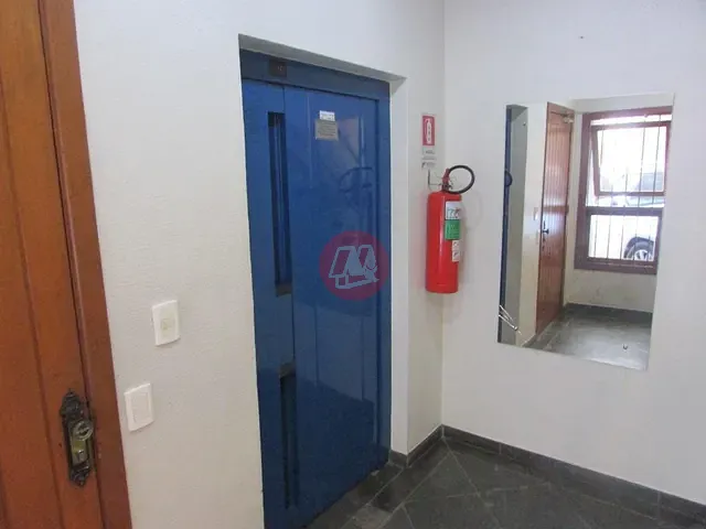 Apartamento com 60m² 2 quartos e 1 banheiro, à venda, no bairro Santa Cecília em Porto Alegre