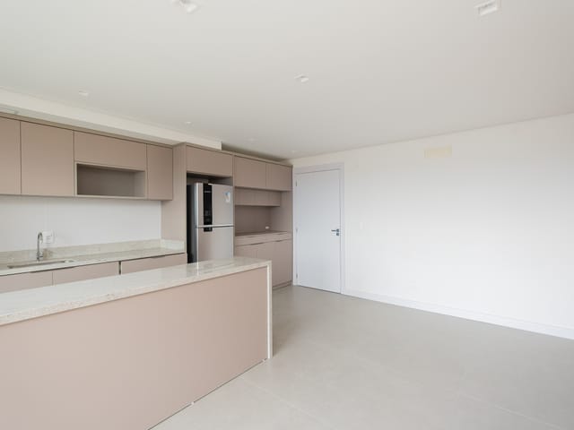 Apartamento 3 quartos e 2 banheiros, à venda ou para alugar, no bairro Areal em Pelotas