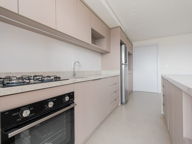 Apartamento 3 quartos e 2 banheiros, à venda ou para alugar, no bairro Areal em Pelotas