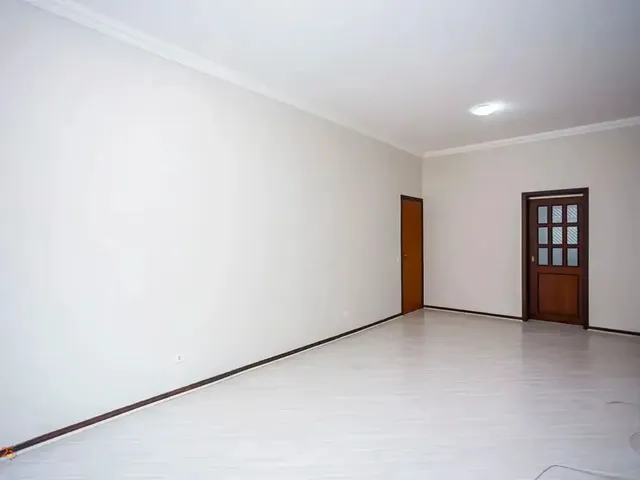 Apartamento 2 quartos e 2 banheiros, para alugar, no bairro São Francisco em Curitiba