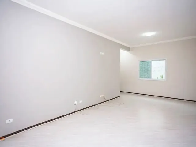 Apartamento 2 quartos e 2 banheiros, para alugar, no bairro São Francisco em Curitiba