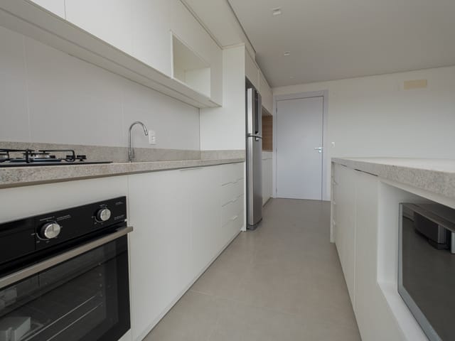 Apartamento 3 quartos e 2 banheiros, à venda ou para alugar, no bairro Areal em Pelotas