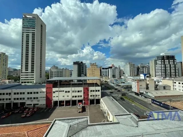 Apartamento 2 quartos e 2 banheiros, para alugar, no bairro Batel em Curitiba