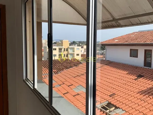 Apartamento com 95m² 3 quartos e 2 banheiros, para alugar, no bairro Residencial Mombaça I em Pindamonhangaba