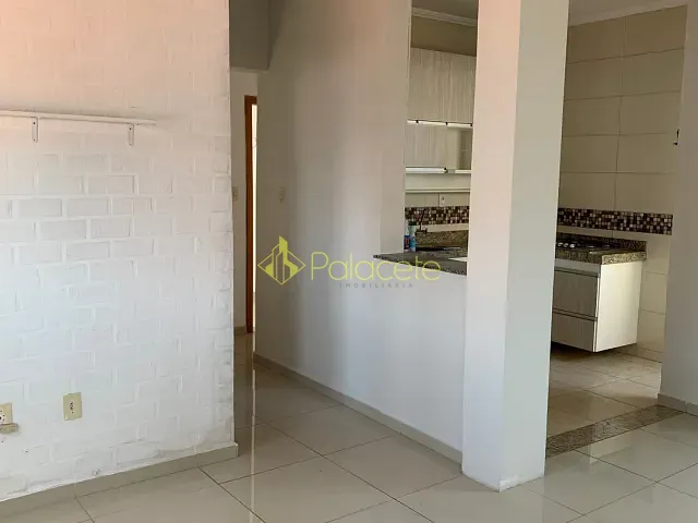 Apartamento com 95m² 3 quartos e 2 banheiros, para alugar, no bairro Residencial Mombaça I em Pindamonhangaba