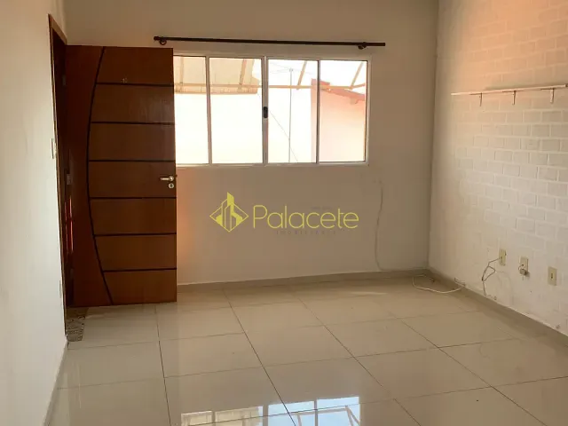 Apartamento com 95m² 3 quartos e 2 banheiros, para alugar, no bairro Residencial Mombaça I em Pindamonhangaba