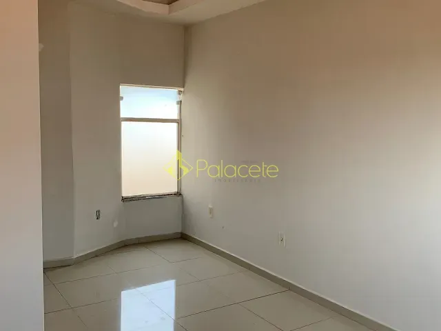 Apartamento com 95m² 3 quartos e 2 banheiros, para alugar, no bairro Residencial Mombaça I em Pindamonhangaba