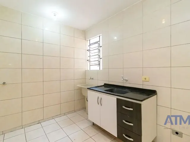 Apartamento 2 quartos e 1 banheiro, para alugar, no bairro Campo Comprido em Curitiba