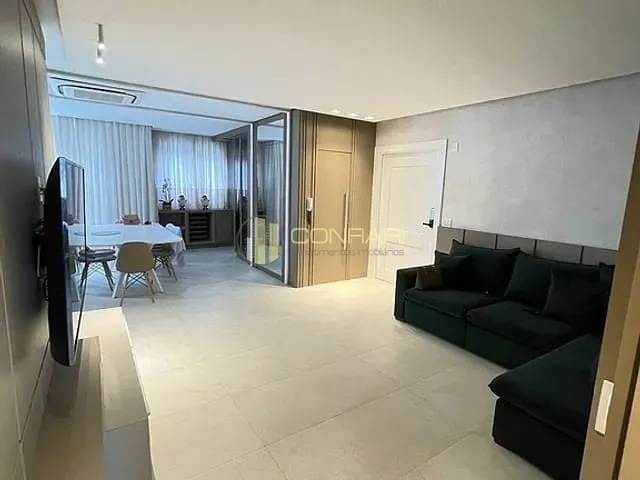 Apartamento com 200m² 4 quartos e 5 banheiros, à venda ou para alugar, no bairro Meia Praia em Itapema