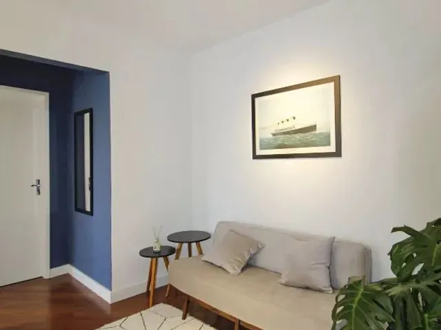 Apartamento 1 quarto e 1 banheiro, para alugar, no bairro Centro em Curitiba