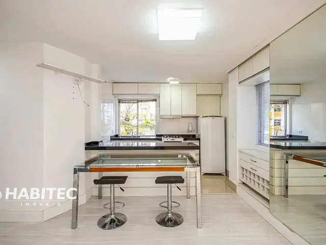 Apartamento 1 quarto e 3 banheiros, para alugar, no bairro Bigorrilho em Curitiba