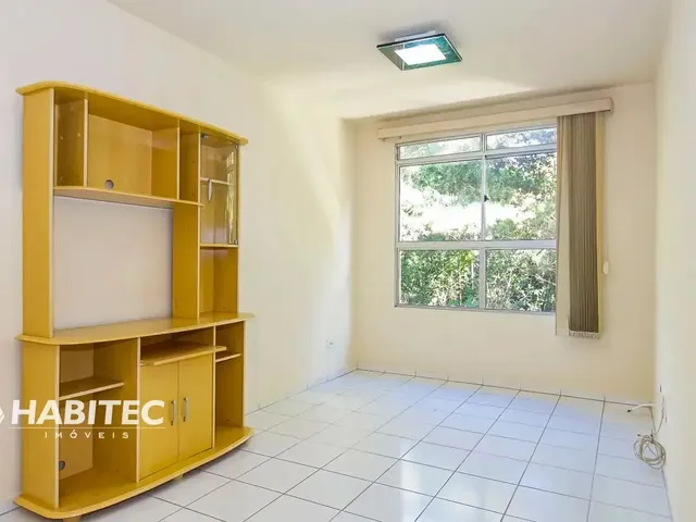 Apartamento 2 quartos e 1 banheiro, para alugar, no bairro Campo Comprido em Curitiba