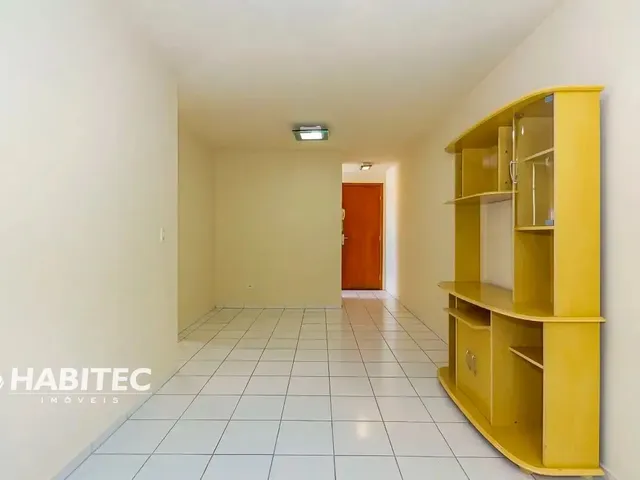 Apartamento 2 quartos e 1 banheiro, para alugar, no bairro Campo Comprido em Curitiba