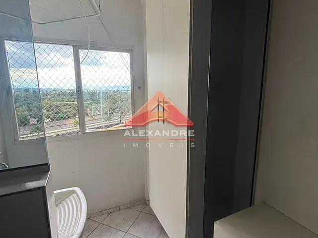 Apartamento com 45m² 2 quartos e 1 banheiro, para alugar, no bairro Jardim Santa Inês II em São José dos Campos