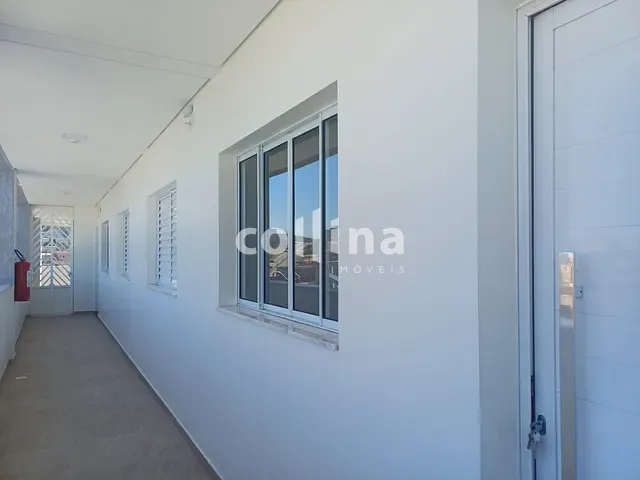 Apartamento com 54m² 2 quartos e 1 banheiro, para alugar, no bairro Jardim Maria Beatriz em Carapicuíba