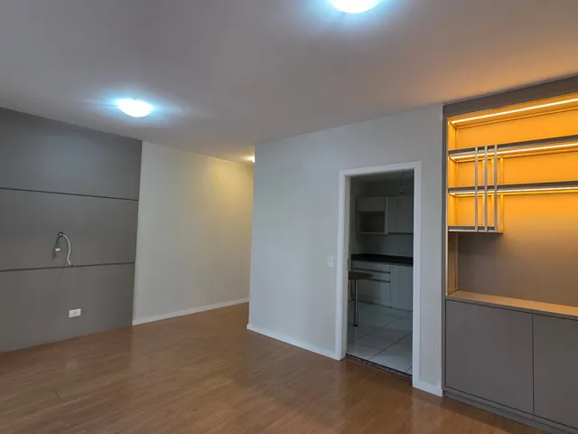Apartamento com 174m² 3 quartos e 2 banheiros, à venda, no bairro Gleba Palhano em Londrina
