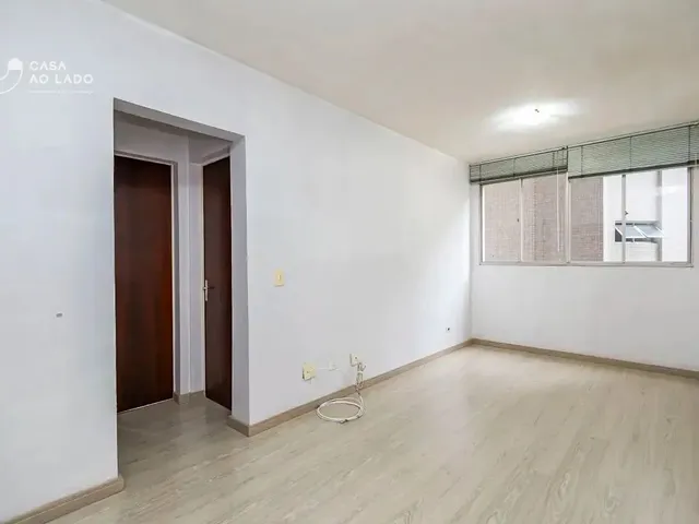 Apartamento 1 quarto e 1 banheiro, à venda, no bairro Centro em Curitiba