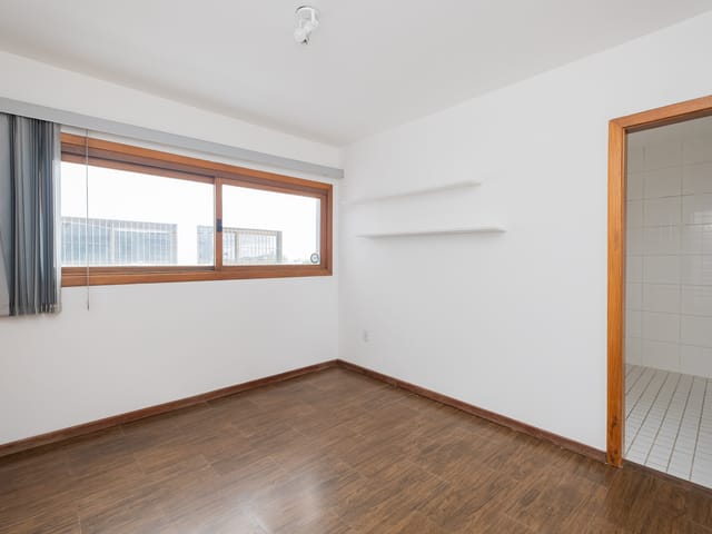 Apartamento 1 quarto e 1 banheiro, para alugar, no bairro Centro em Pelotas