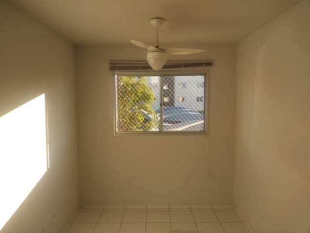 Apartamento com 72m² 2 quartos e 1 banheiro, à venda, no bairro Conjunto Residencial Marajoara em Londrina