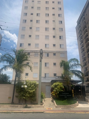 Apartamento 3 quartos e 2 banheiros, para alugar, no bairro Tabaú em Pindamonhangaba