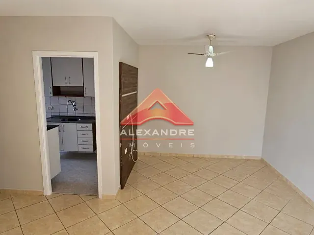 Apartamento 2 quartos e 1 banheiro, para alugar, no bairro Monte Castelo em São José dos Campos