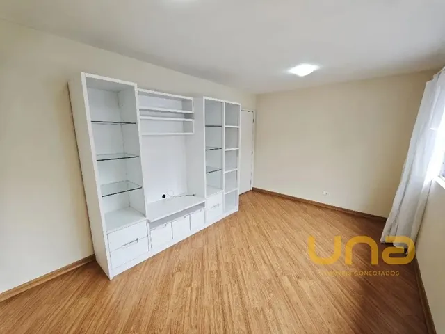 Apartamento 3 quartos e 2 banheiros, para alugar, no bairro AGUA VERDE em Curitiba