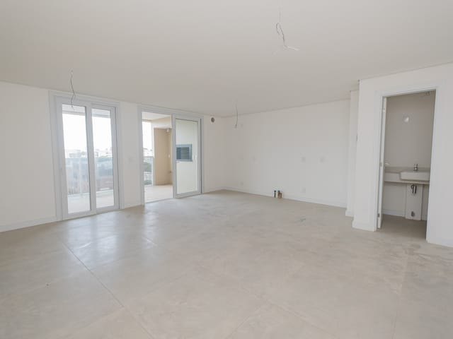 Apartamento com 162m² 2 quartos e 2 banheiros, à venda, no bairro Centro em Pelotas