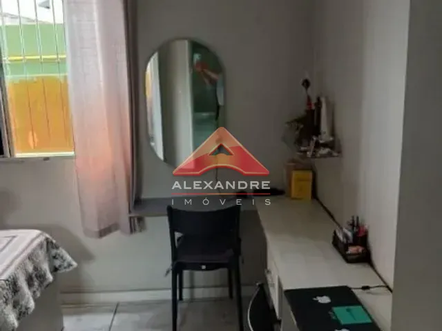 Apartamento 2 quartos e 1 banheiro, à venda, no bairro Jardim Ismênia em São José dos Campos