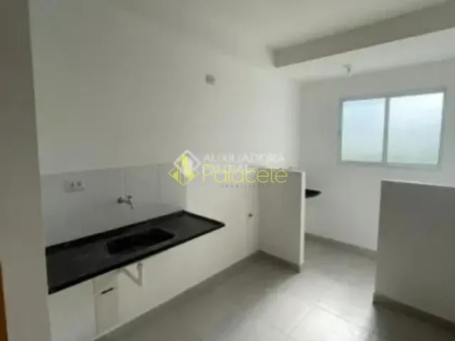 Apartamento 2 quartos e 1 banheiro, para alugar, no bairro Feital em Pindamonhangaba