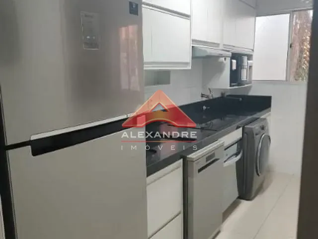 Apartamento 2 quartos e 1 banheiro, à venda, no bairro Jardim Ismênia em São José dos Campos