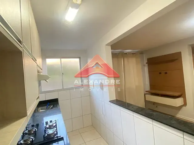 Apartamento com 45m² 2 quartos e 1 banheiro, para alugar, no bairro Jardim Ismênia em São José dos Campos