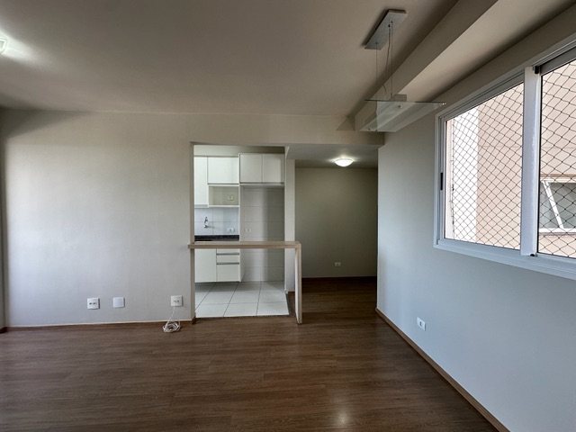 Apartamento 3 quartos e 1 banheiro, para alugar, no bairro Aurora em Londrina