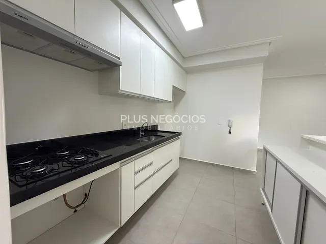 Apartamento com 80m² 2 quartos e 3 banheiros, à venda, no bairro Parque Campolim em Sorocaba