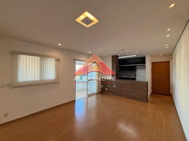 Apartamento 2 quartos e 1 banheiro, à venda, no bairro Jardim Veneza em São José dos Campos