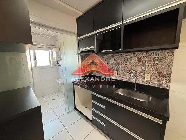 Apartamento 2 quartos e 1 banheiro, à venda, no bairro Jardim Veneza em São José dos Campos