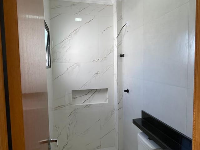 Apartamento 2 quartos e 2 banheiros, à venda, no bairro Loteamento Residencial e Comercial Flamboyant em Pindamonhangaba