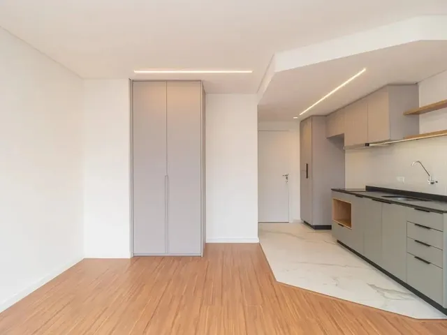 Apartamento 1 quarto e 1 banheiro, para alugar, no bairro Ecoville em Curitiba