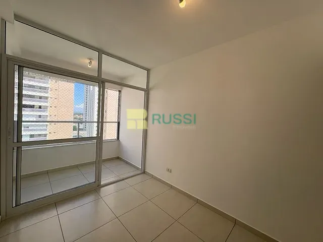 Apartamento 2 quartos e 2 banheiros, para alugar, no bairro Condomínio Royal Park em São José dos Campos