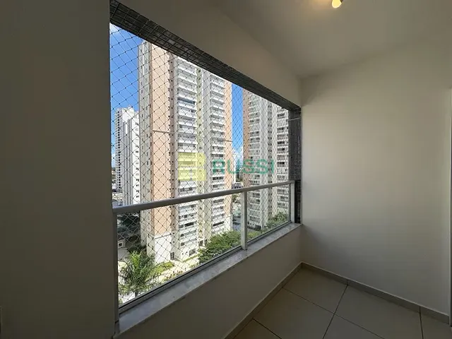 Apartamento 2 quartos e 2 banheiros, para alugar, no bairro Condomínio Royal Park em São José dos Campos