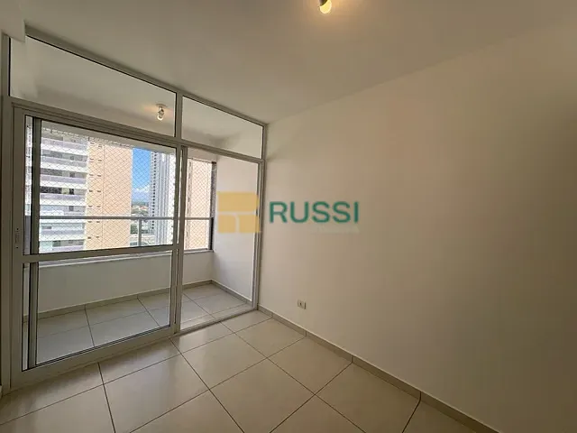 Apartamento 2 quartos e 2 banheiros, para alugar, no bairro Condomínio Royal Park em São José dos Campos