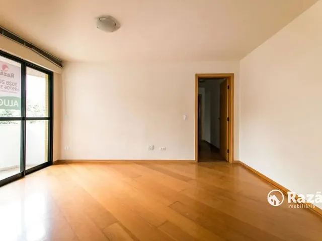 Apartamento 2 quartos e 1 banheiro, para alugar, no bairro Rebouças em Curitiba