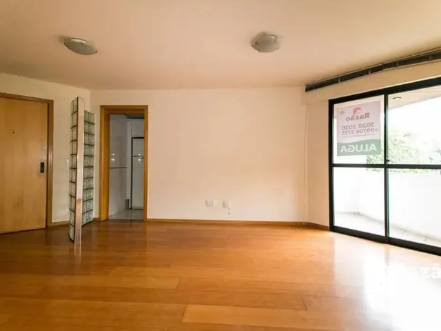 Apartamento 2 quartos e 1 banheiro, para alugar, no bairro Rebouças em Curitiba