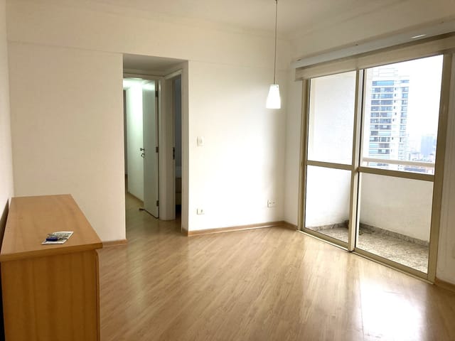 Foto do Apartamento - 02 suítes, 01 vaga livre com ampla área de manobra, 66,50 m² , semi mobiliado, para locação, ao lado da ESPM, Belas Artes,  Vila Mariana, São Paulo, SP | Paulista Imóveis.