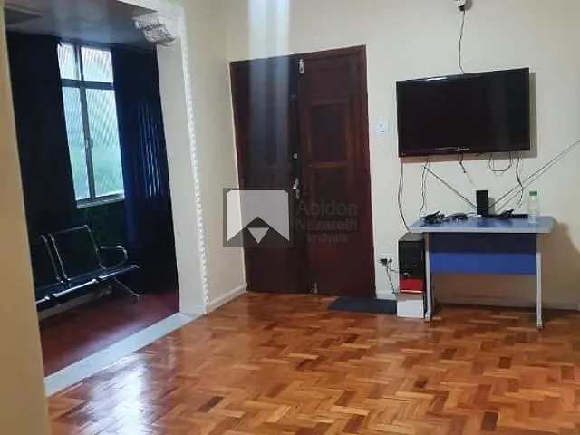 Apartamento com 90m² 2 quartos e 1 banheiro, à venda, no bairro Centro em Niterói