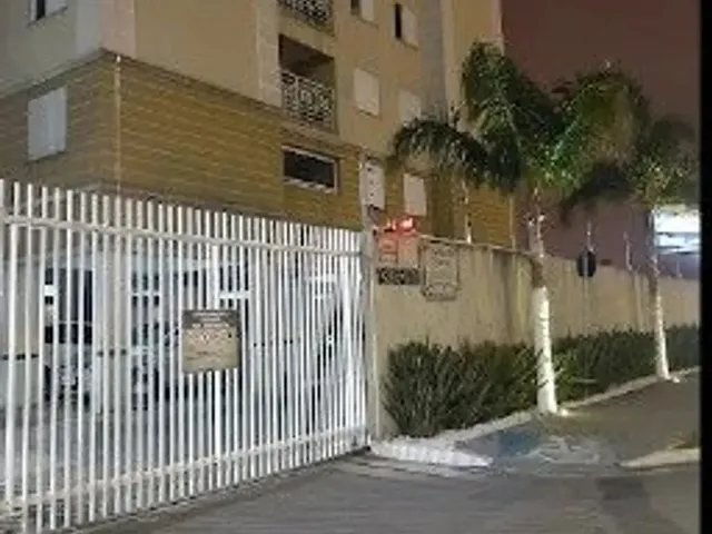 Apartamento 2 quartos e 1 banheiro, para alugar, no bairro Emiliano Perneta em Pinhais