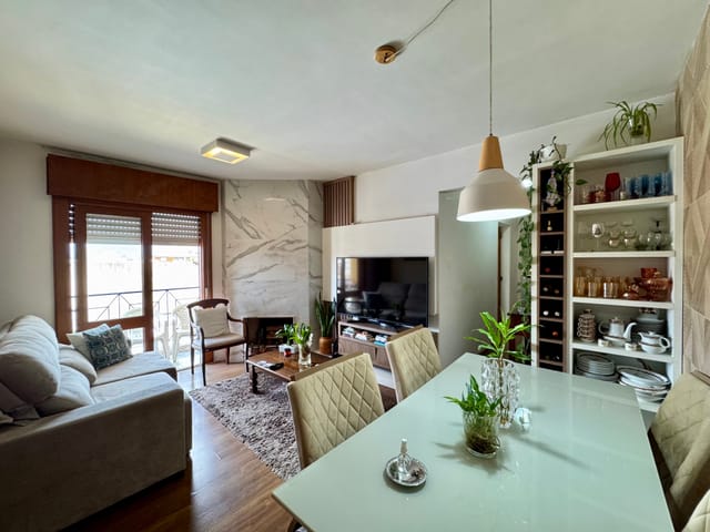 Apartamento com 86m² 3 quartos e 2 banheiros, à venda, no bairro Centro em Pelotas