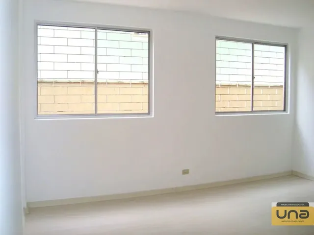 Apartamento 2 quartos e 1 banheiro, à venda, no bairro AGUA VERDE em Curitiba