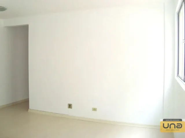Apartamento 2 quartos e 1 banheiro, à venda, no bairro AGUA VERDE em Curitiba