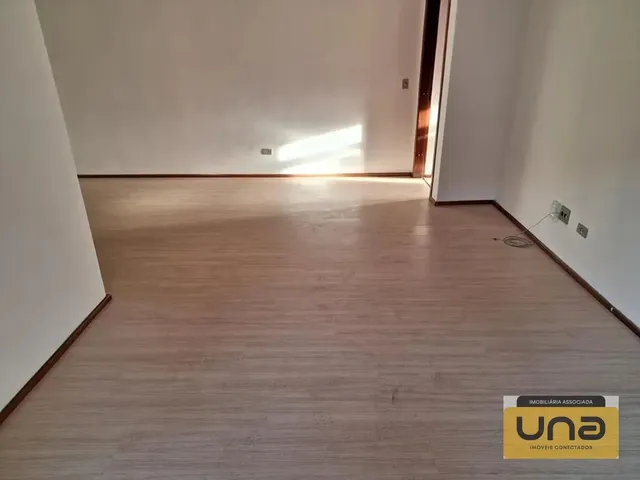 Apartamento 3 quartos e 1 banheiro, à venda, no bairro REBOUÇAS em Curitiba